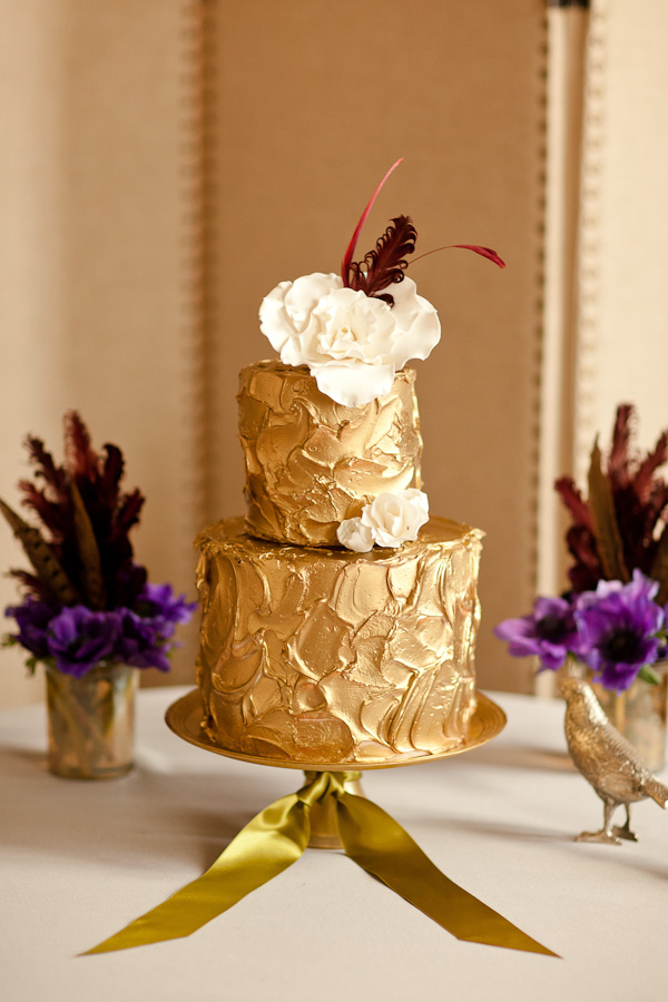purple-and-gold-wedding-ideas