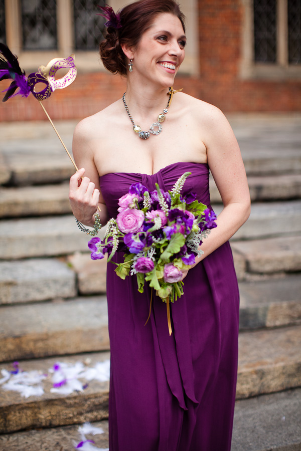 purple-and-gold-wedding-ideas