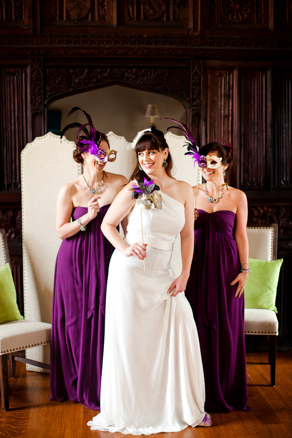 purple-and-gold-wedding-ideas