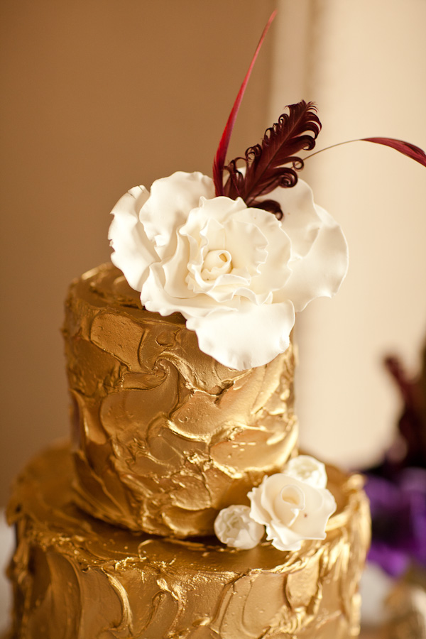 purple-and-gold-wedding-ideas