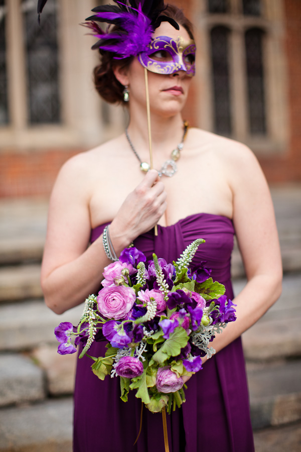 purple-and-gold-wedding-ideas