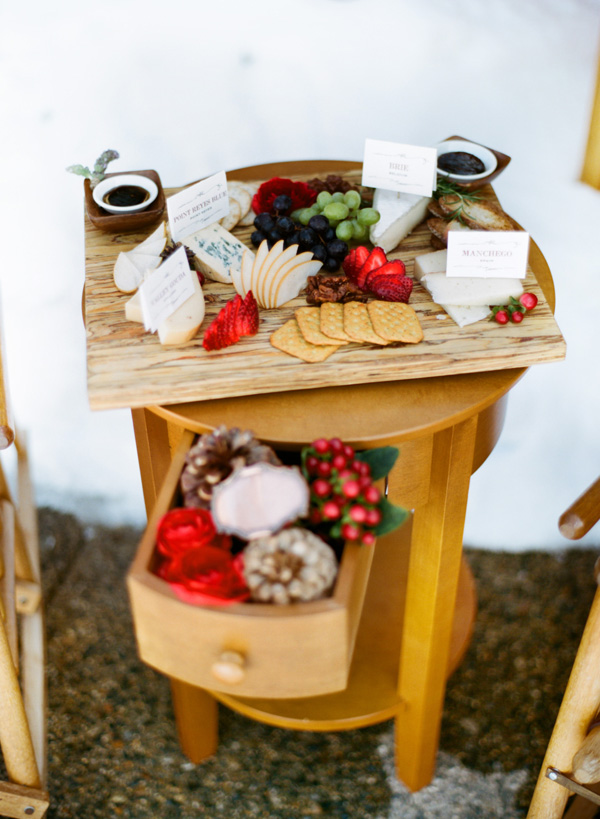 snowy-winter-wedding-ideas