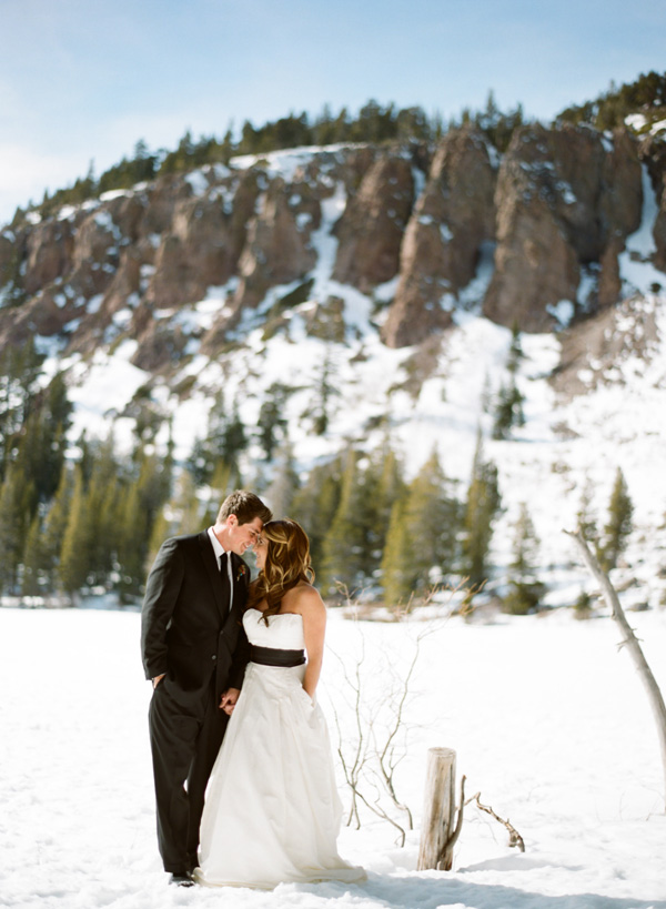 snowy-winter-wedding-ideas