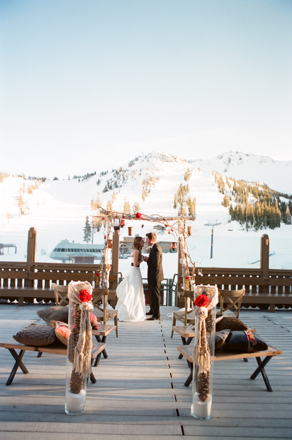 snowy-winter-wedding-ideas