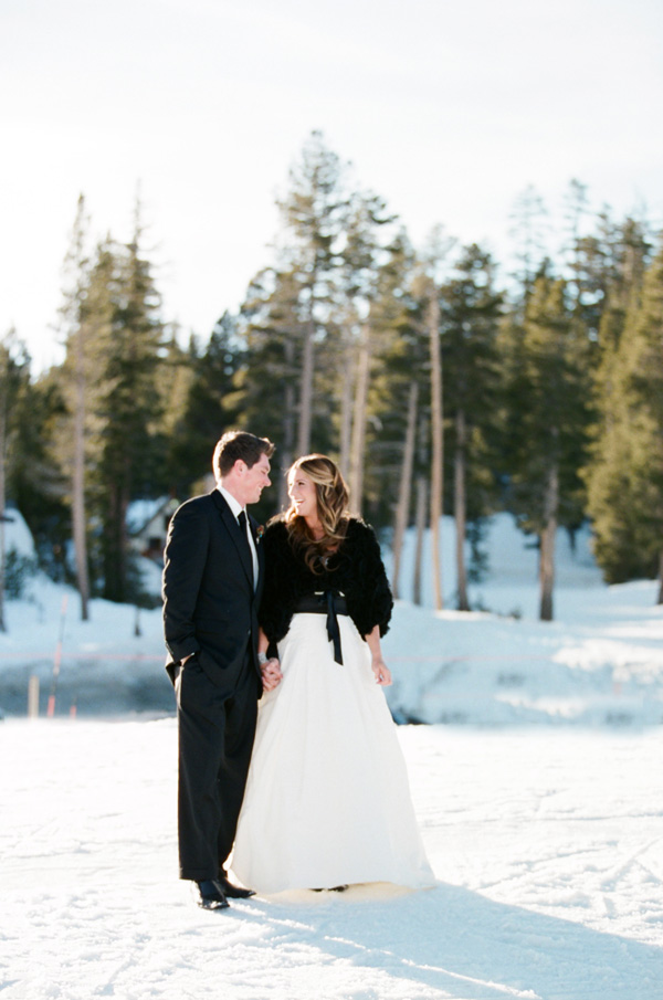 snowy-winter-wedding-ideas