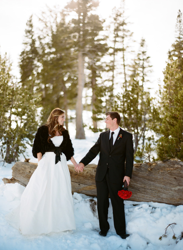 snowy-winter-wedding-ideas