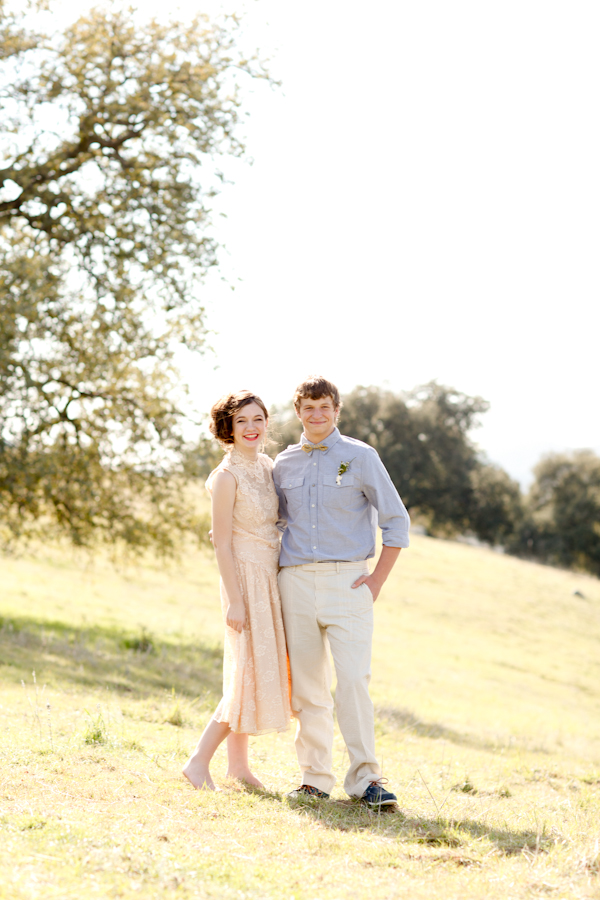 soft-vintage-engagement-session