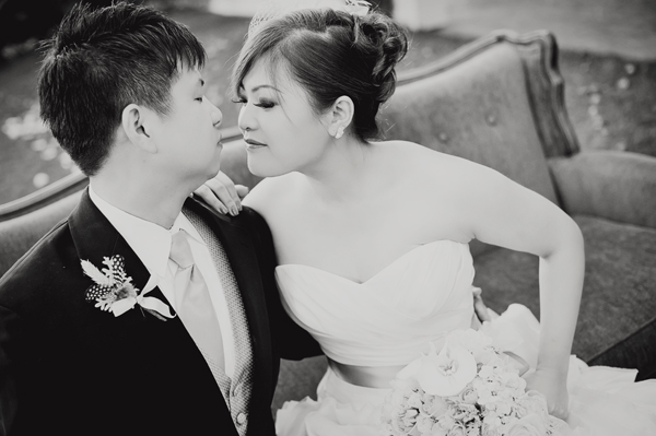 vintage-chic-spring-time-wedding