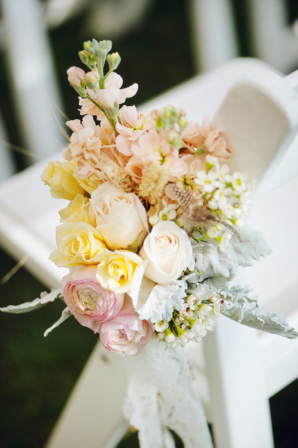 vintage-chic-spring-time-wedding