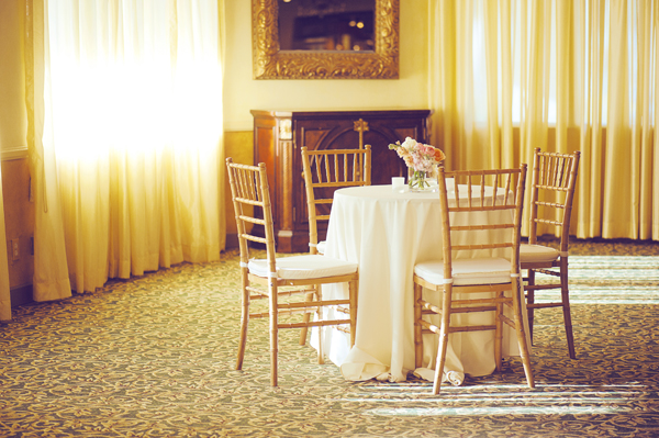 vintage-chic-spring-time-wedding