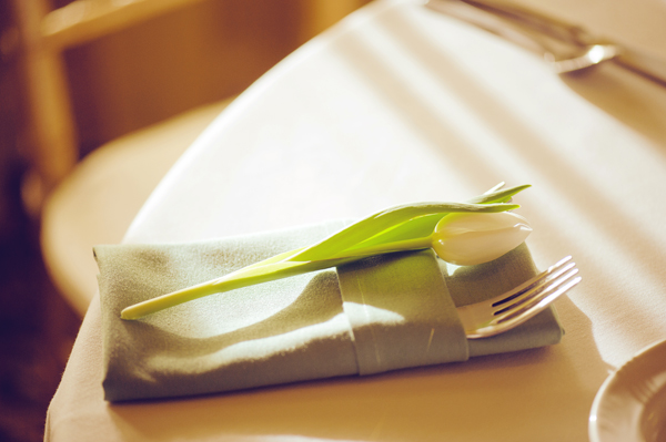 vintage-chic-spring-time-wedding