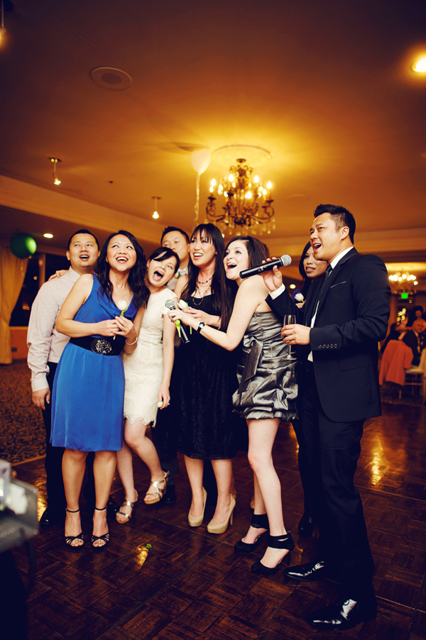 vintage-chic-spring-time-wedding
