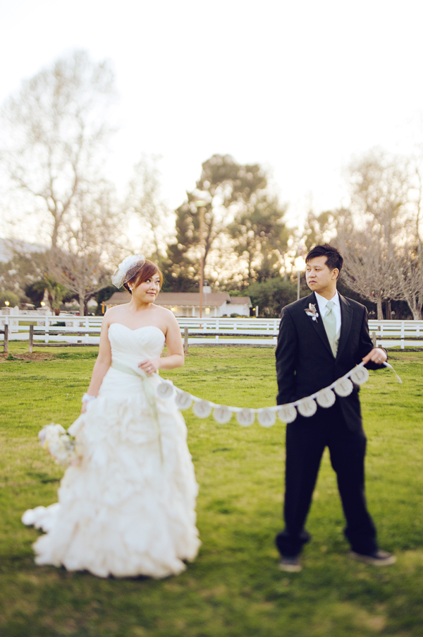 vintage-chic-spring-time-wedding
