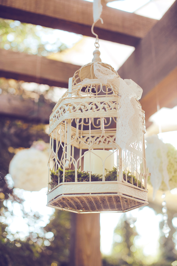 vintage-chic-spring-time-wedding