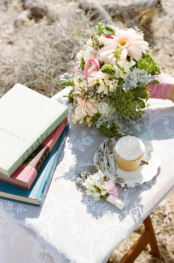 desert-bridal-shoot