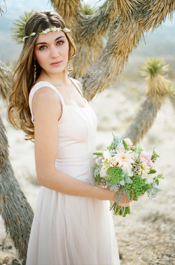 desert-bridal-shoot