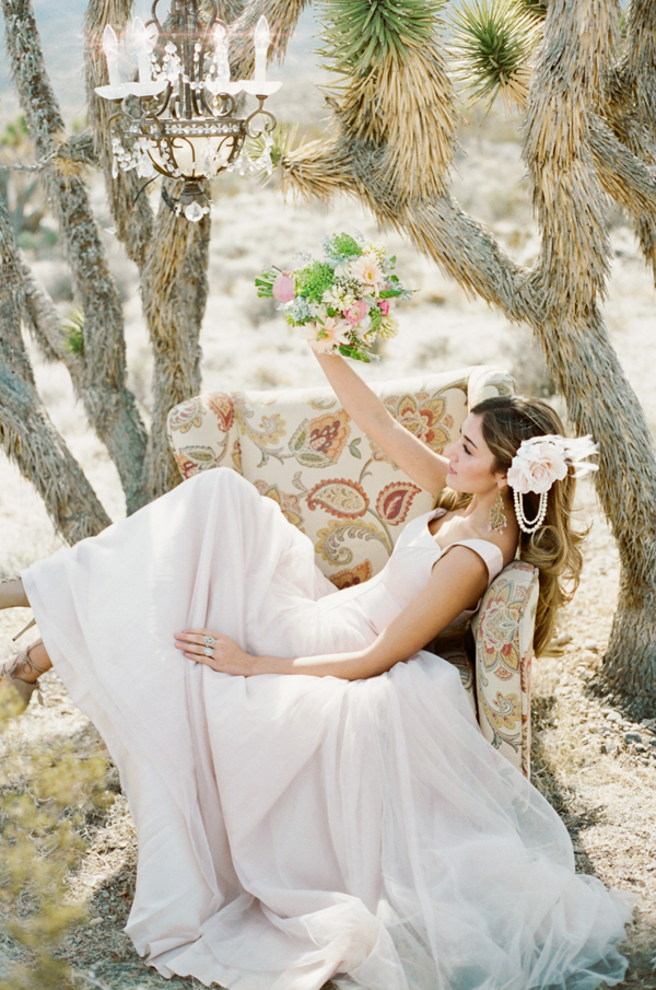 desert-bridal-shoot