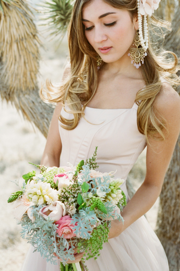 desert-bridal-shoot