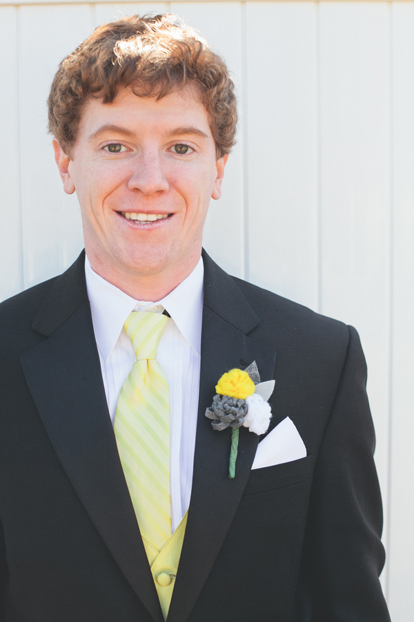 homespun-yellow-wedding-ideas