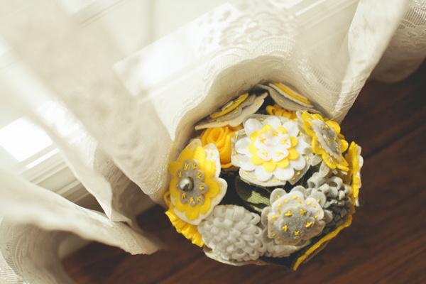 homespun-yellow-wedding-ideas