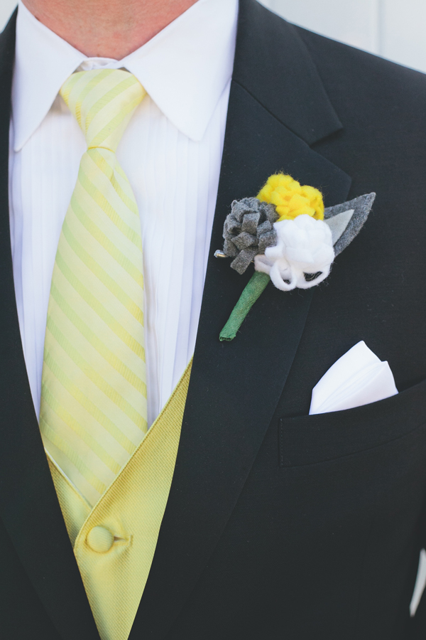homespun-yellow-wedding-ideas
