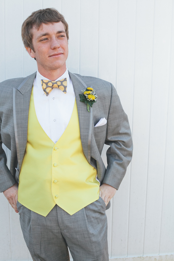 homespun-yellow-wedding-ideas