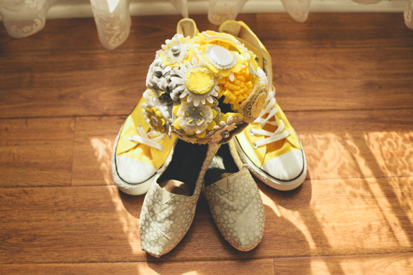 homespun-yellow-wedding-ideas