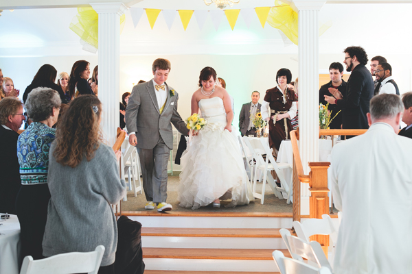 homespun-yellow-wedding-ideas