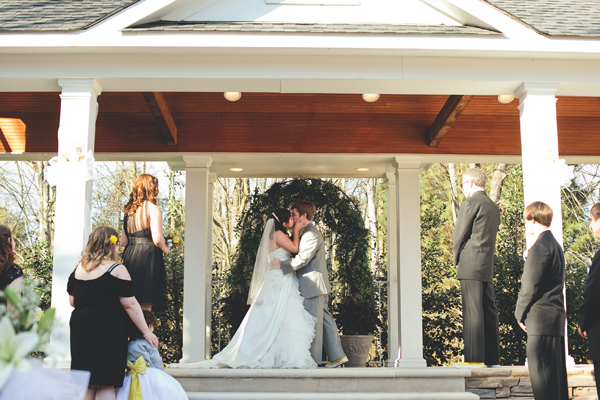 homespun-yellow-wedding-ideas