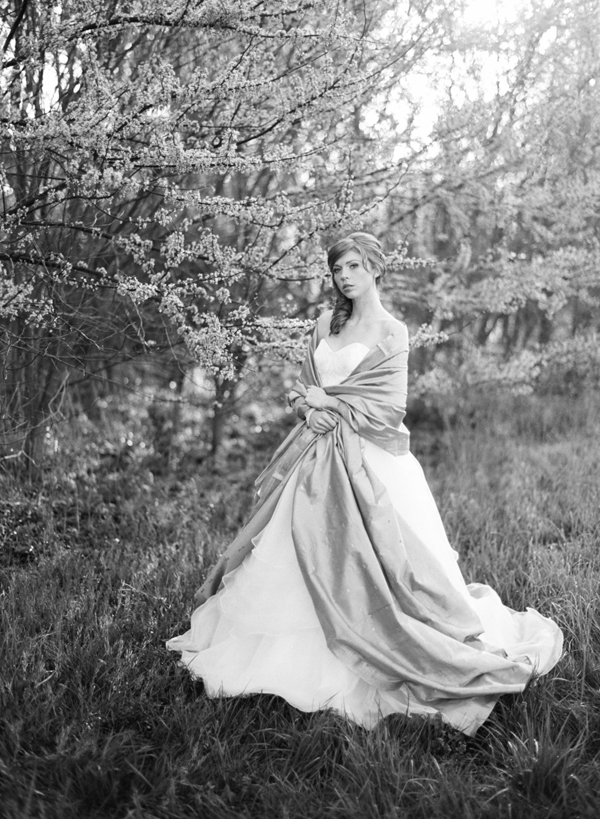 spring-bridal-session