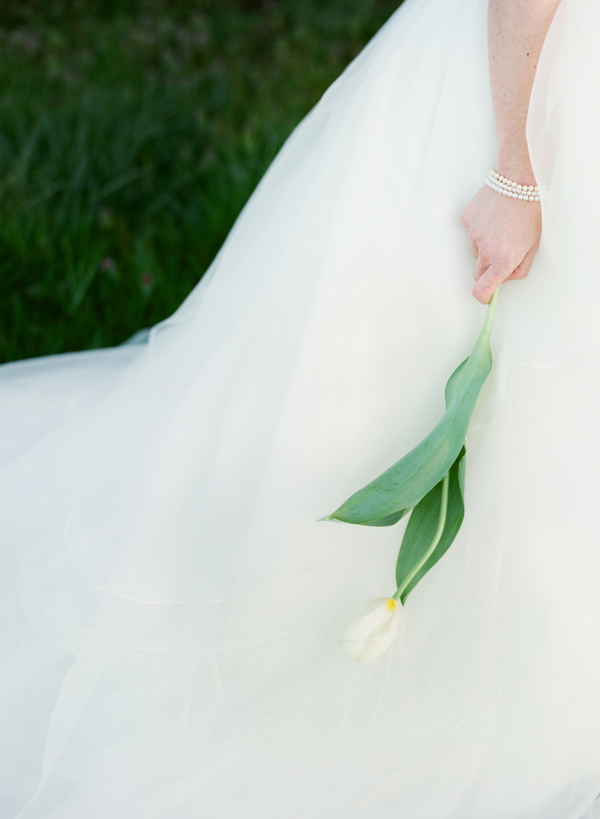 spring-bridal-session