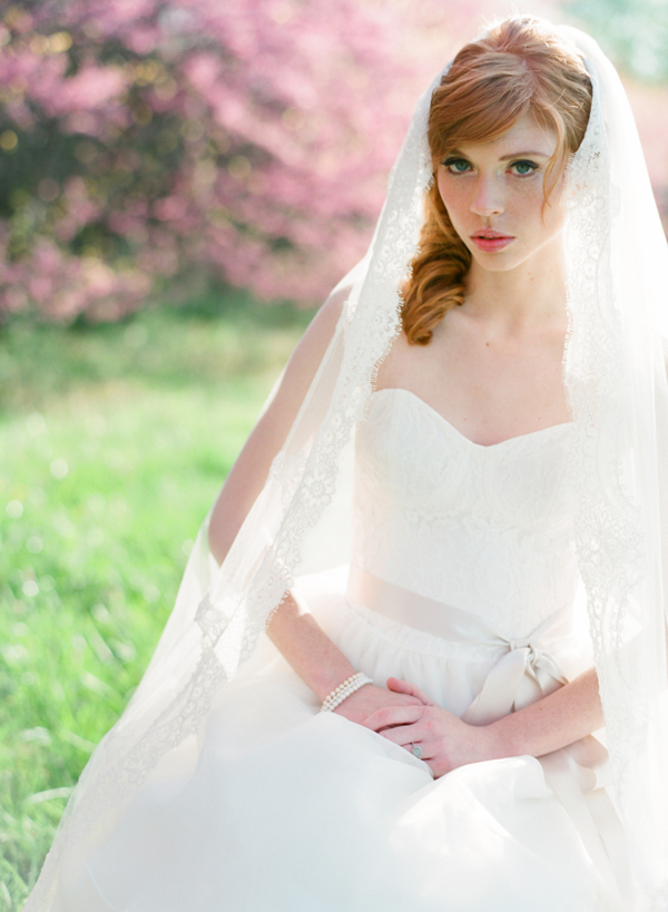 spring-bridal-session