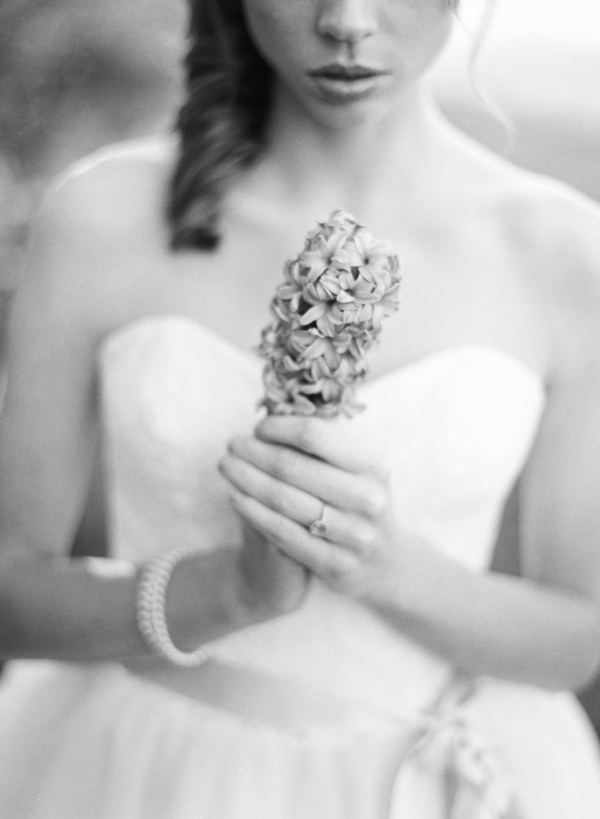 spring-bridal-session