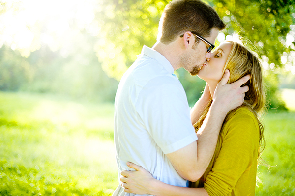 spring-engagement-session-from