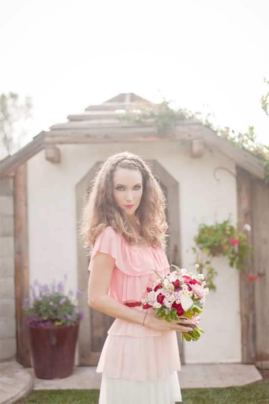 strawberry-garden-bridal-shower-ideas