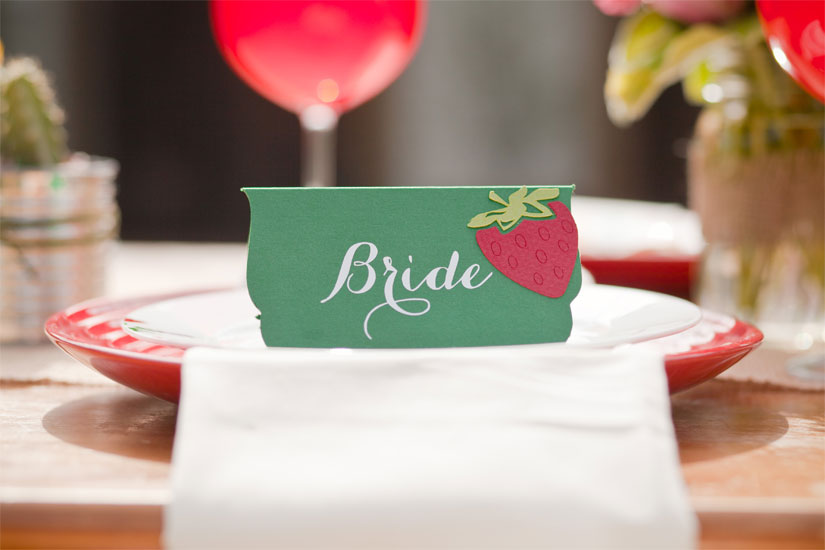 strawberry-garden-bridal-shower-ideas