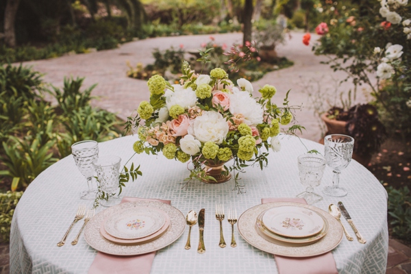 vintage-garden-wedding-ideas-at-haiku