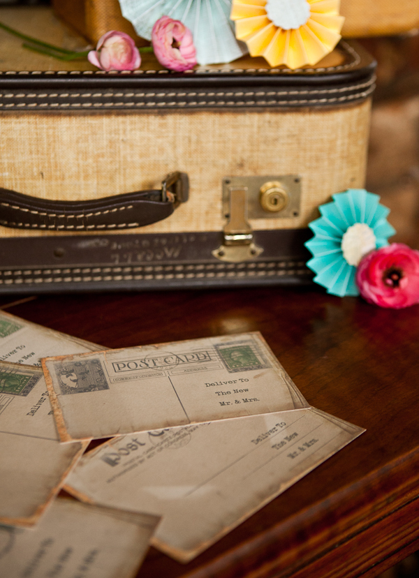 vintage-travel-wedding-ideas