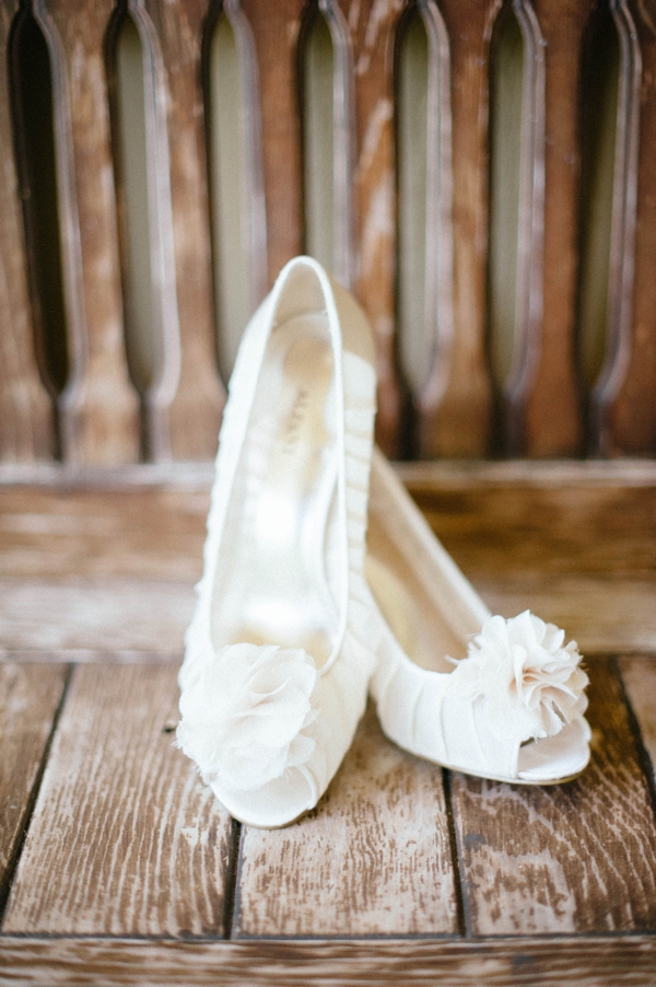 a-yellow-bumble-bee-wedding