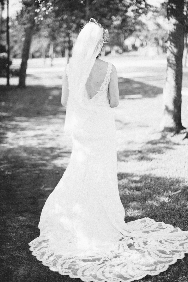 a-yellow-bumble-bee-wedding