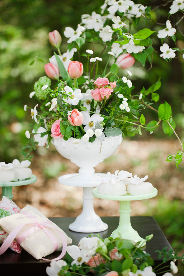 dogwood-wedding-inspiration