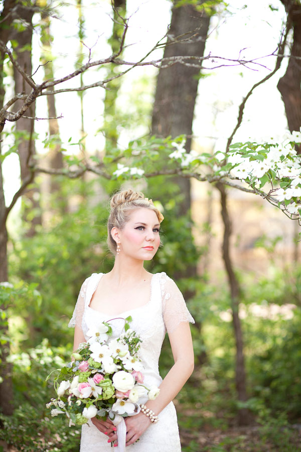 dogwood-wedding-inspiration
