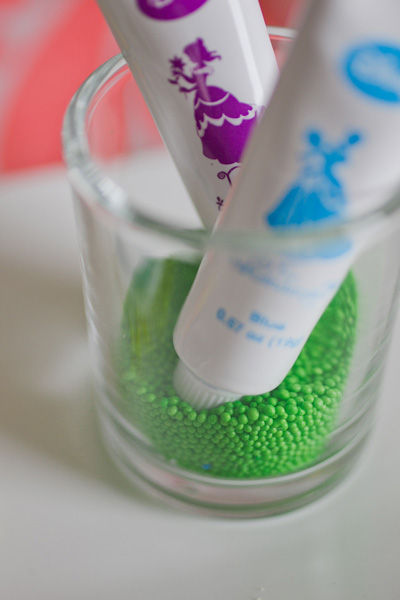 easy-colorful-bridal-shower-ideas