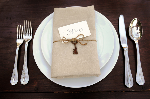 glamorous-and-elegant-backyard-wedding
