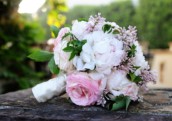 glamorous-and-elegant-backyard-wedding