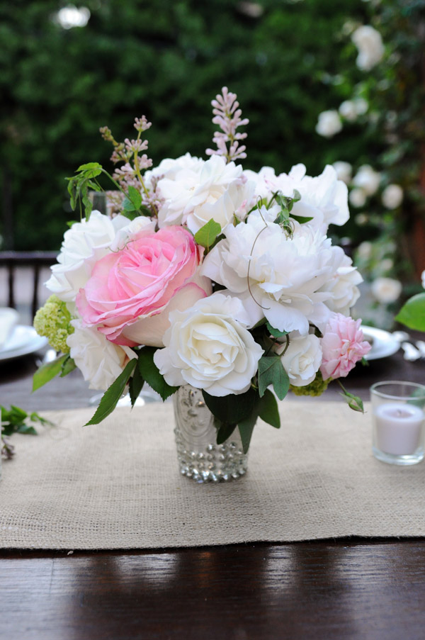 glamorous-and-elegant-backyard-wedding