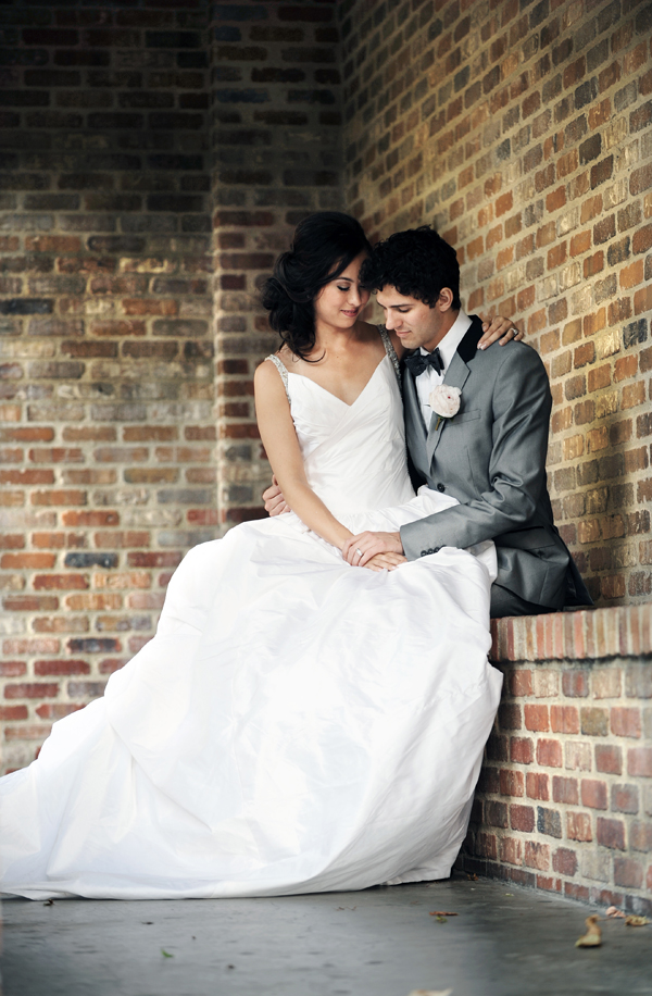 glamorous-and-elegant-backyard-wedding