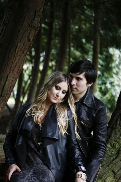 hip-and-stylish-engagement-shoot-from