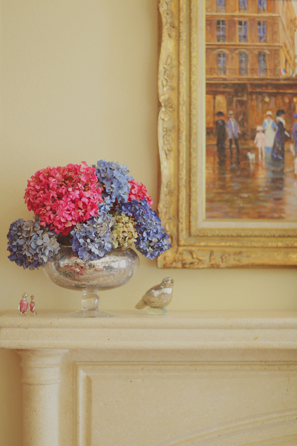 lavender-and-white-wedding-ideas-with