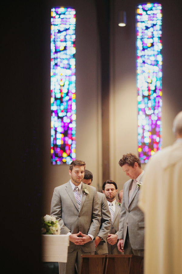 lavender-and-white-wedding-ideas-with